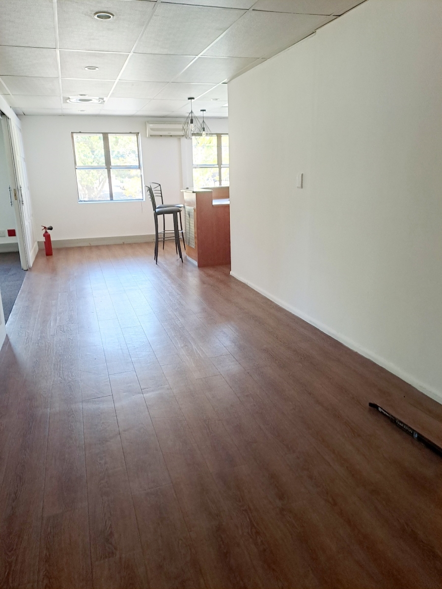 To Let commercial Property for Rent in Okennedyville Western Cape